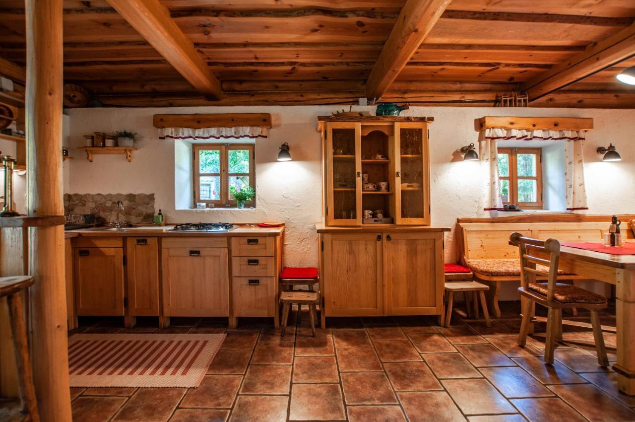 Вилла Boutique House Vresje Бохиньска-Быстрица Экстерьер фото