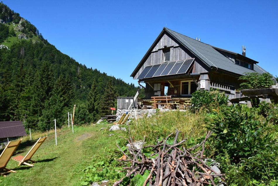 Вилла Boutique House Vresje Бохиньска-Быстрица Экстерьер фото